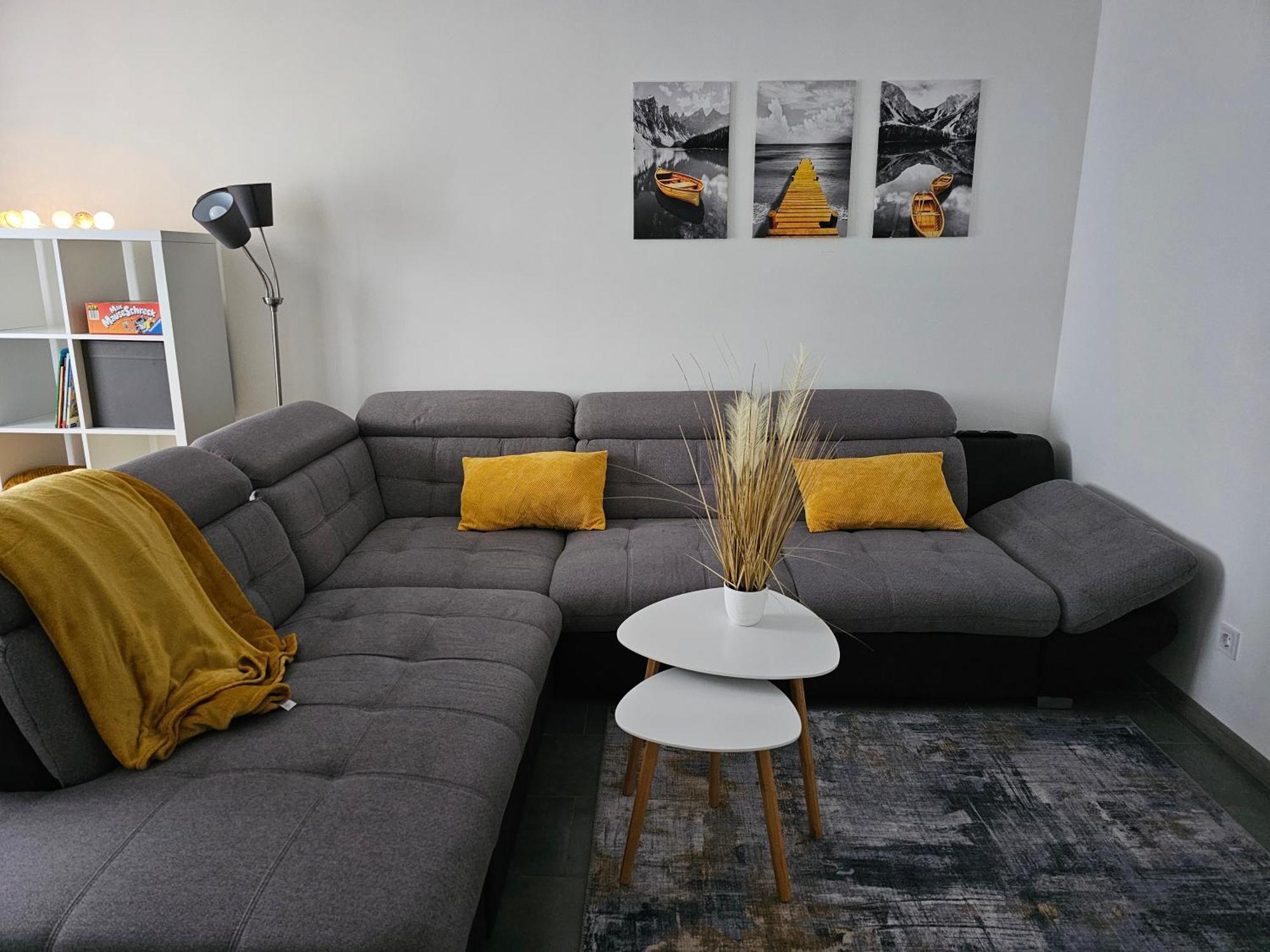 Warburg, Fewo "Sweet Home" 2,5 Zi- Eg-Separater Eingang - Parkplatz - Terasse- Komfortabel,Renoviert Exteriör bild