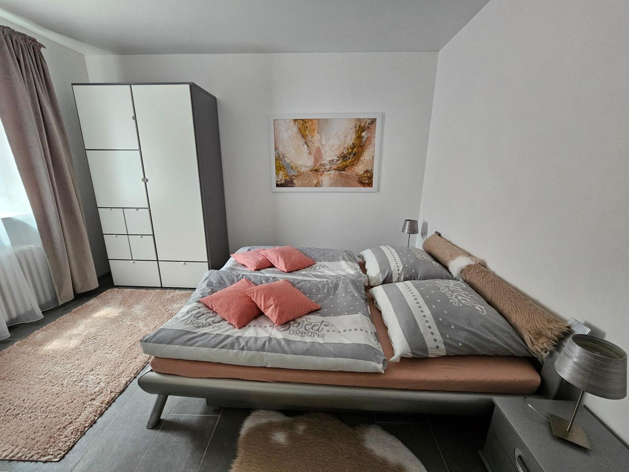 Warburg, Fewo "Sweet Home" 2,5 Zi- Eg-Separater Eingang - Parkplatz - Terasse- Komfortabel,Renoviert Exteriör bild