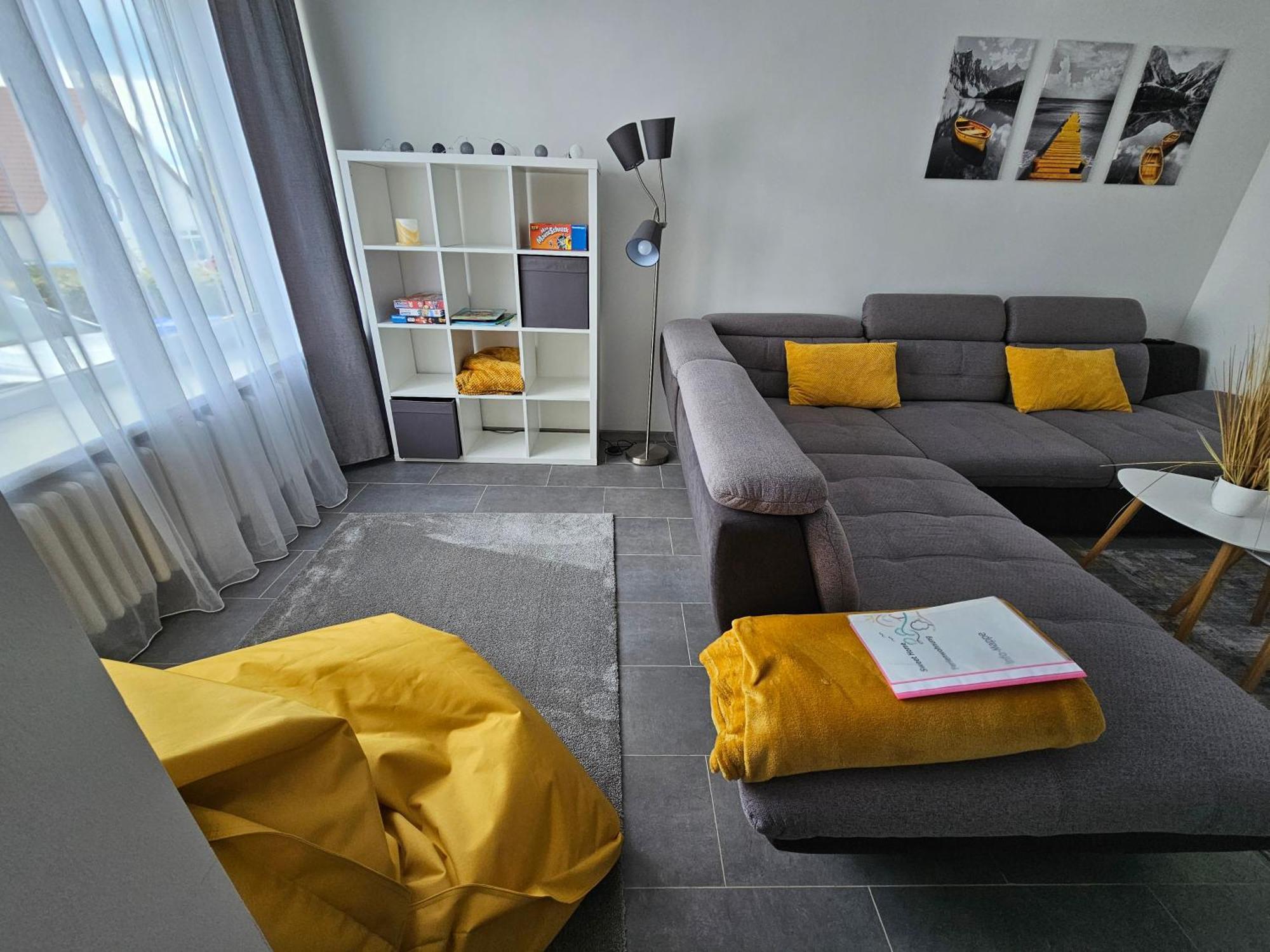 Warburg, Fewo "Sweet Home" 2,5 Zi- Eg-Separater Eingang - Parkplatz - Terasse- Komfortabel,Renoviert Exteriör bild